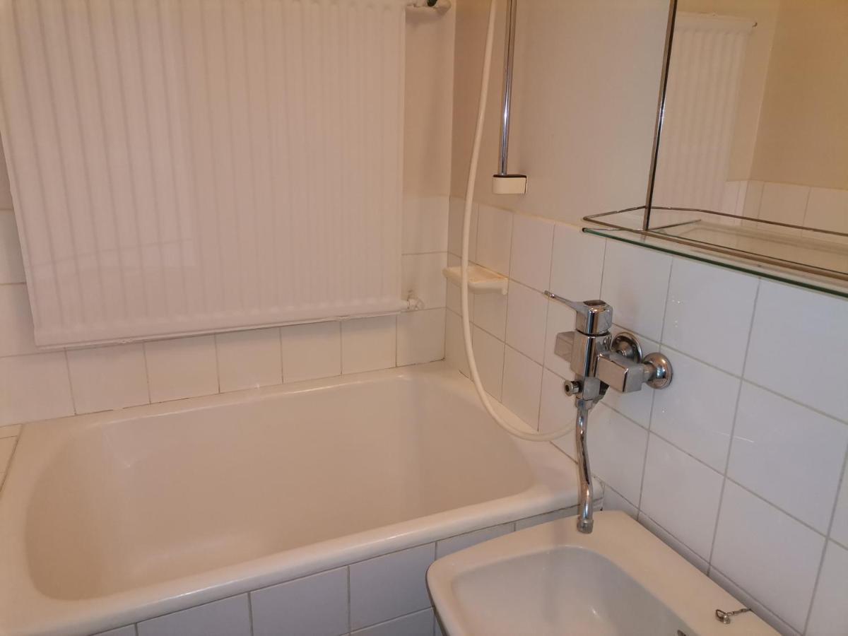 Economy Escape Apartment คูโวลา ภายนอก รูปภาพ