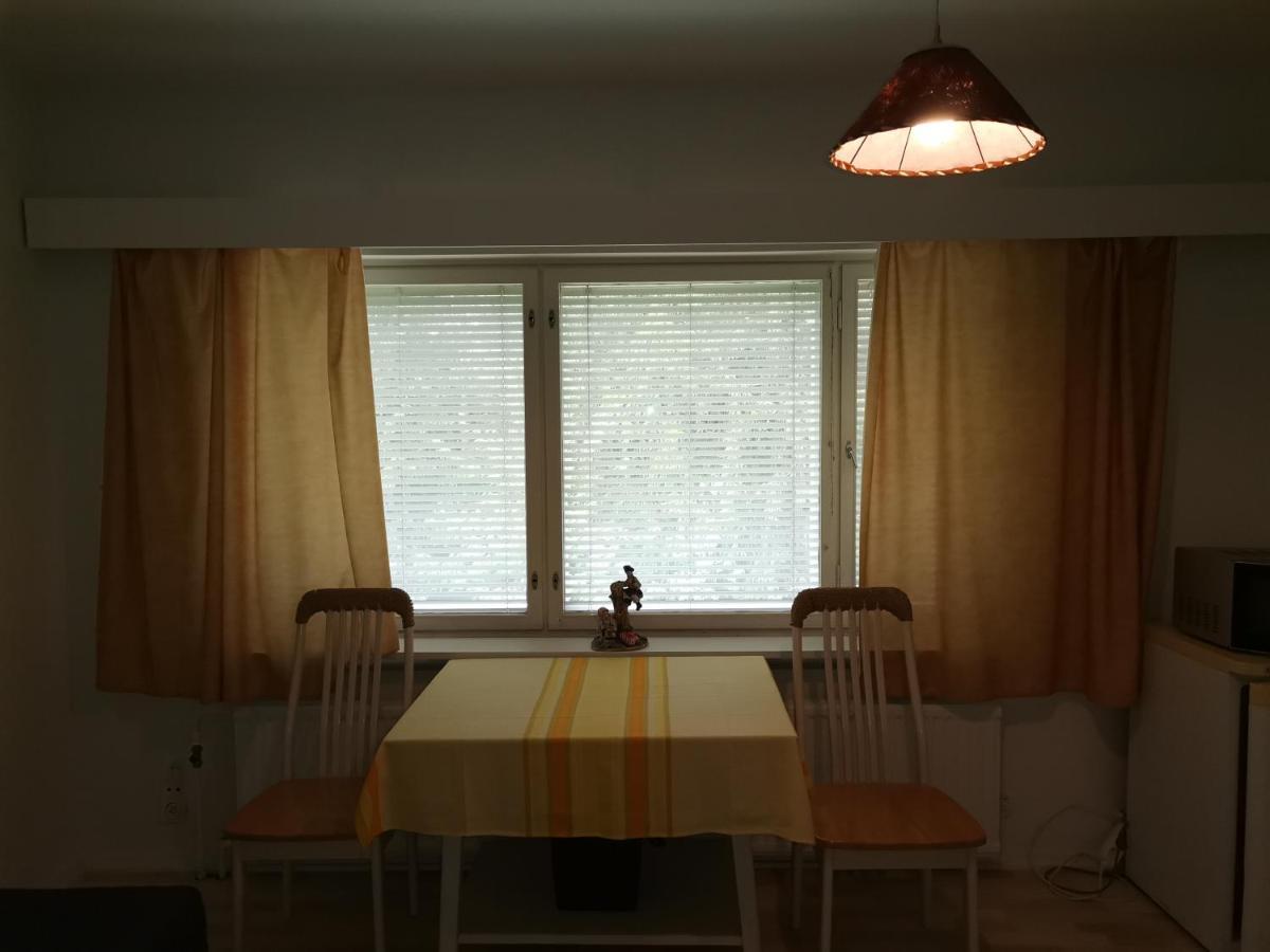 Economy Escape Apartment คูโวลา ภายนอก รูปภาพ